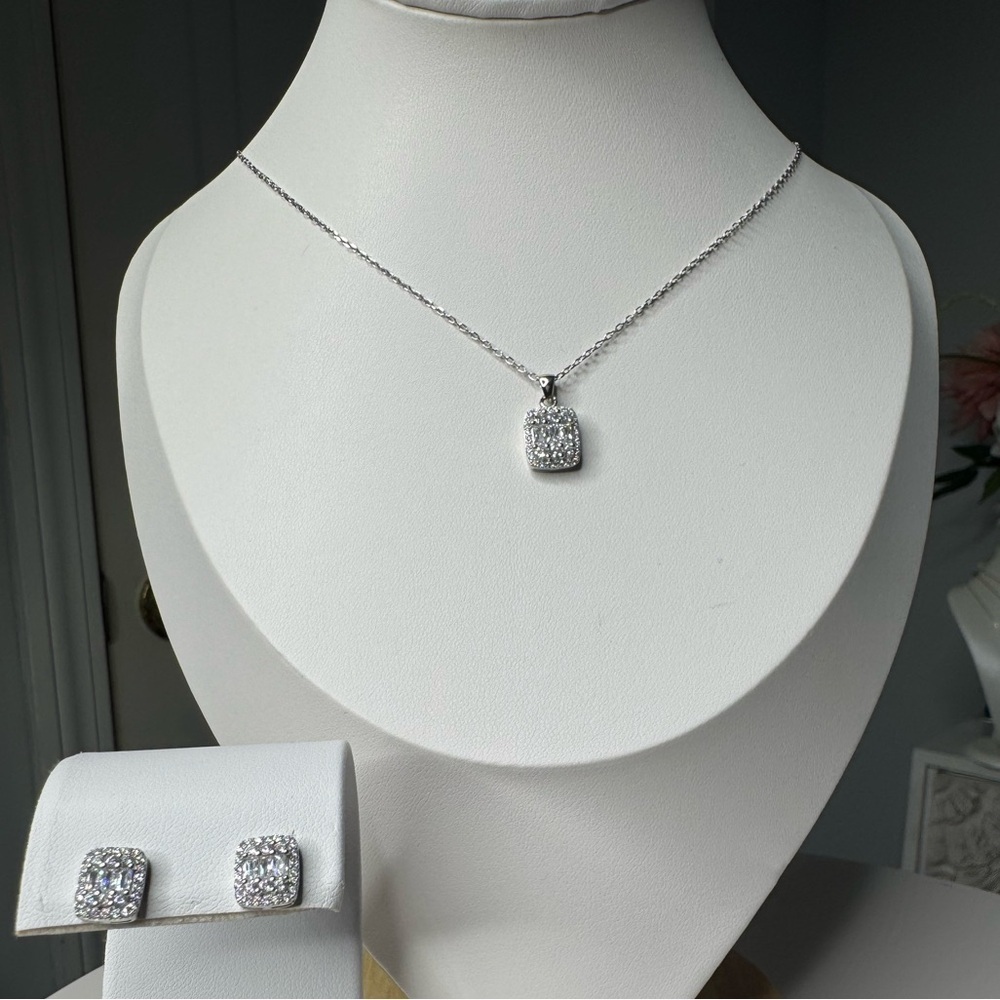 Elegant Sterling Silver & 18K White Gold Necklace and Earring Set.